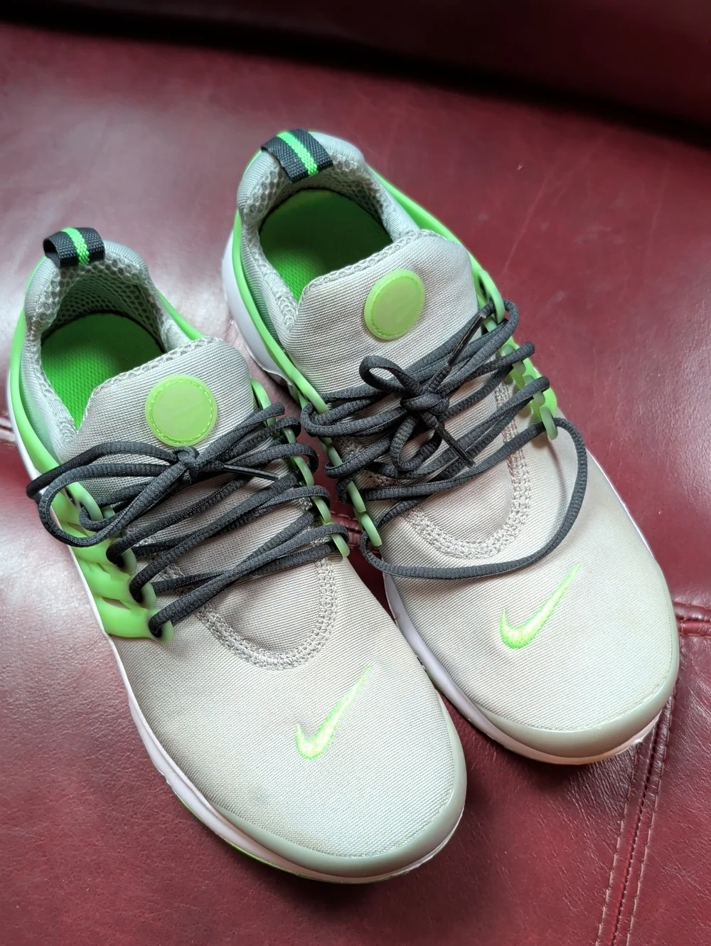 Nike Neon Green Athletic Sneakers Boy's Size 6 Y
